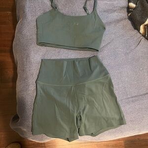 LSKD Women's Athletic Bra & Shorts (Set) - Green (S/M)